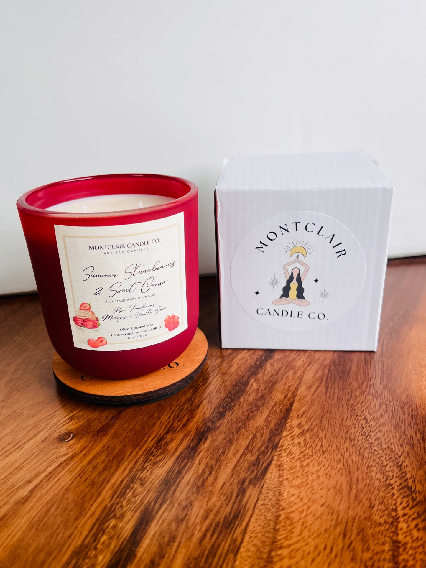 "Strawberries Whipped Cream" Scented Luxe Aromatherapy Candle | Olive Wax Blend  | Summer Limited Edition Candle | 11 oz